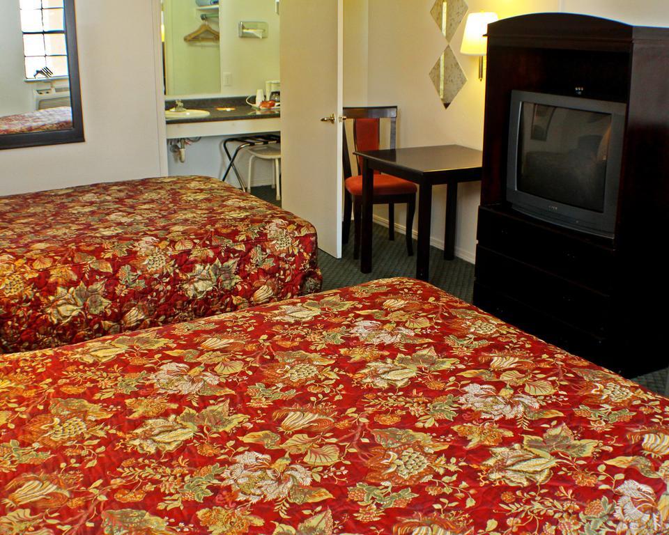 American Dream Inn Elk City Room photo